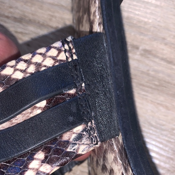 Tory Burch Black and Brown Snake Print Sandals size 10m - Picture 4 of 6